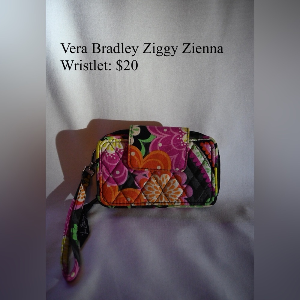 Vera Bradley Ziggy Zienna Wristlet